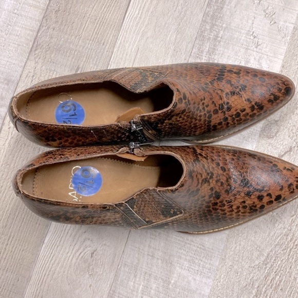 Franco Sarto faux snakeskin leather booties size 6 1/2 - Picture 4 of 8